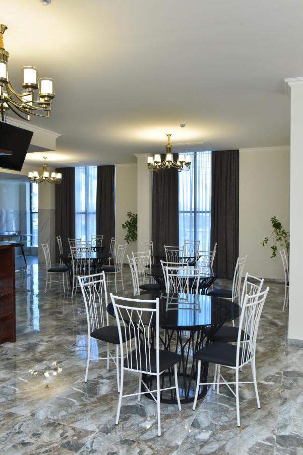 Altunyan Hotel Yerevan Exterior foto