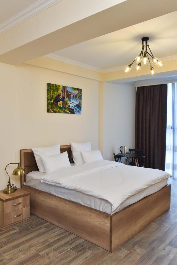 Altunyan Hotel Yerevan Exterior foto